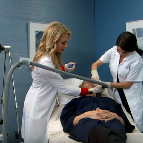 Nurse Jamie Using Zimmer Cryo 6 on The Doctors Cryo Cupping